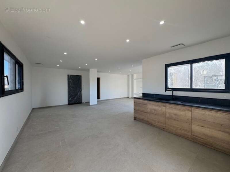 Maison à SAINT-MARTIN-DE-VALGALGUES