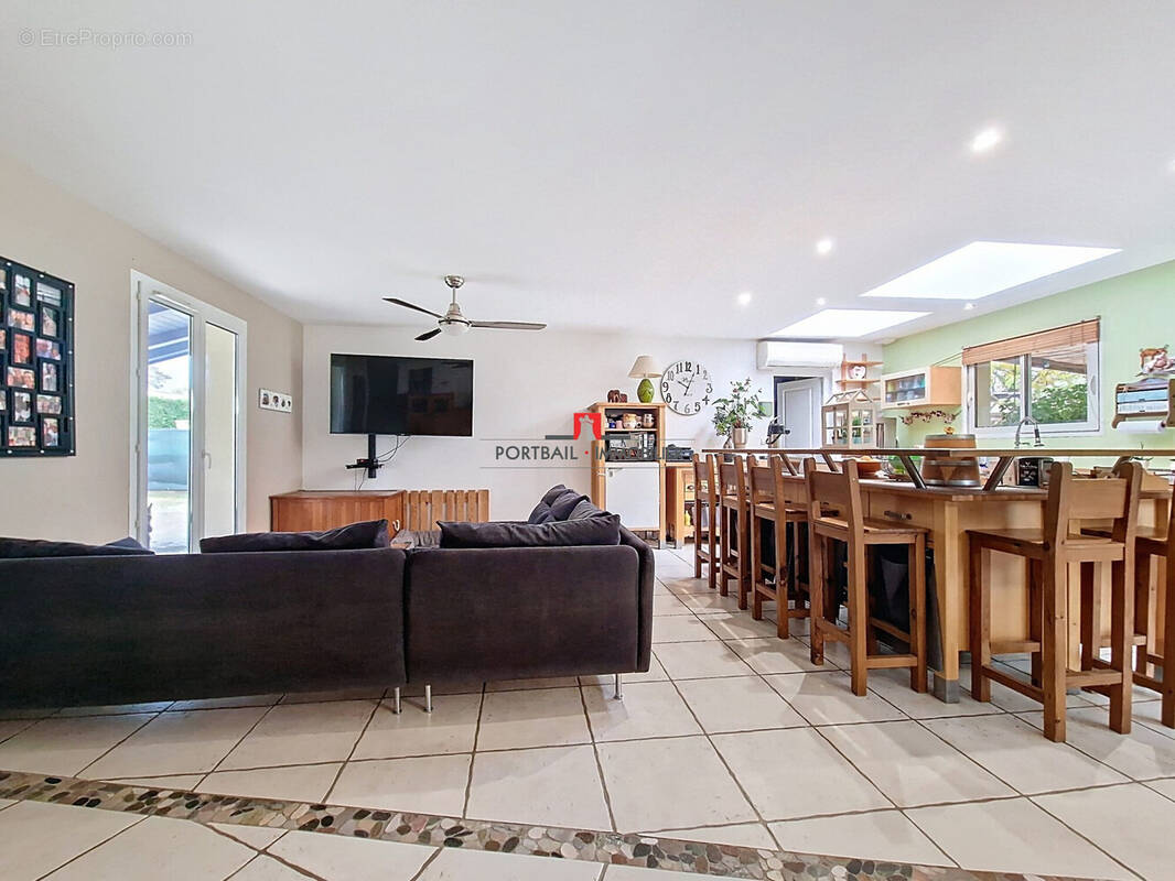 Maison à SAINT-ANDRE-DE-CUBZAC