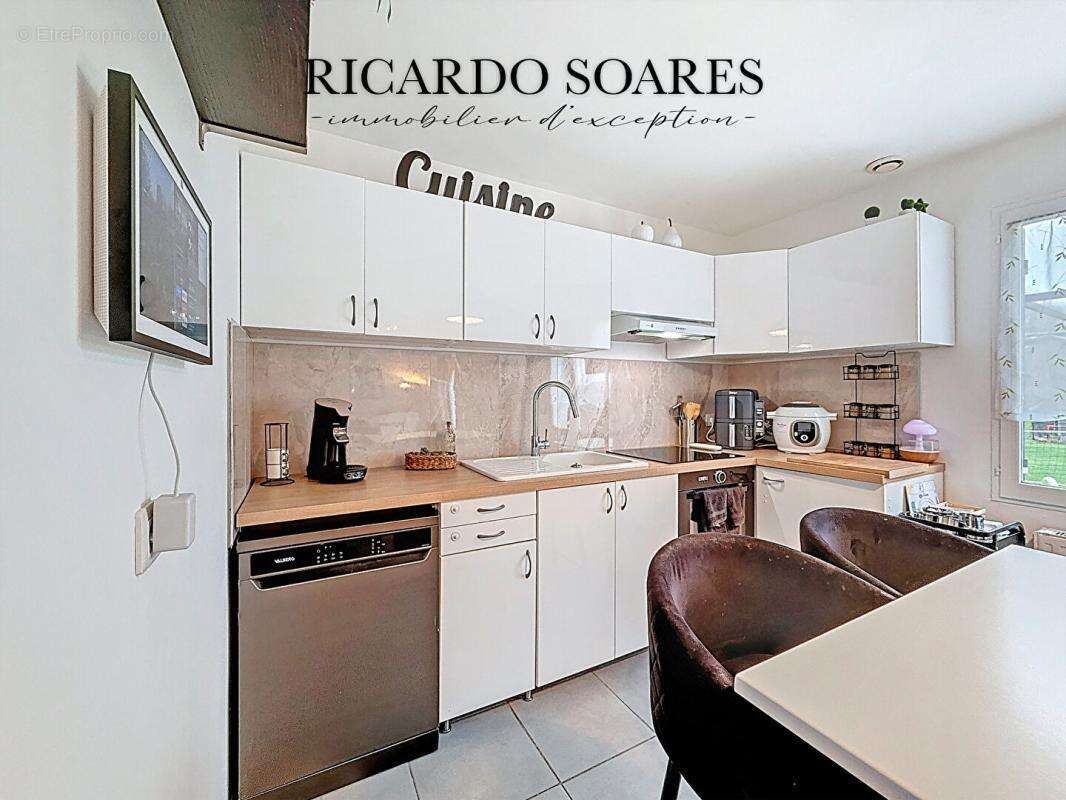 Maison à CHEVRIERES