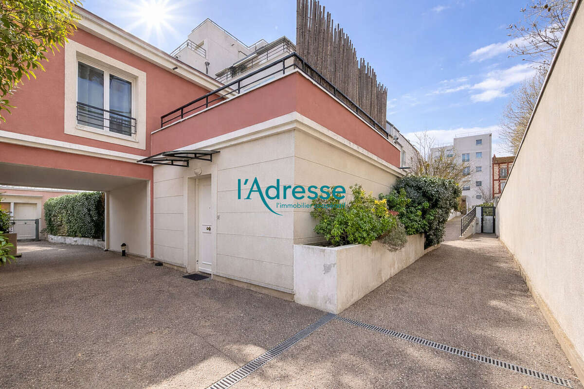 Maison à NANTERRE