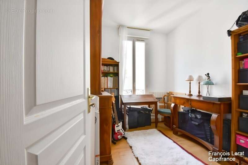 Duplex à vendre 5 pièces SAINT CLOUD (92) - Duplex de 97,05 m² avec cour privative de 45 m² – Saint-Cloud, quartier du Val d'Or  - photo 12
