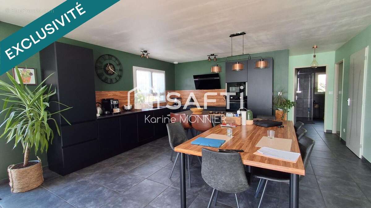 Photo 3 - Maison à MONT-SUR-MONNET