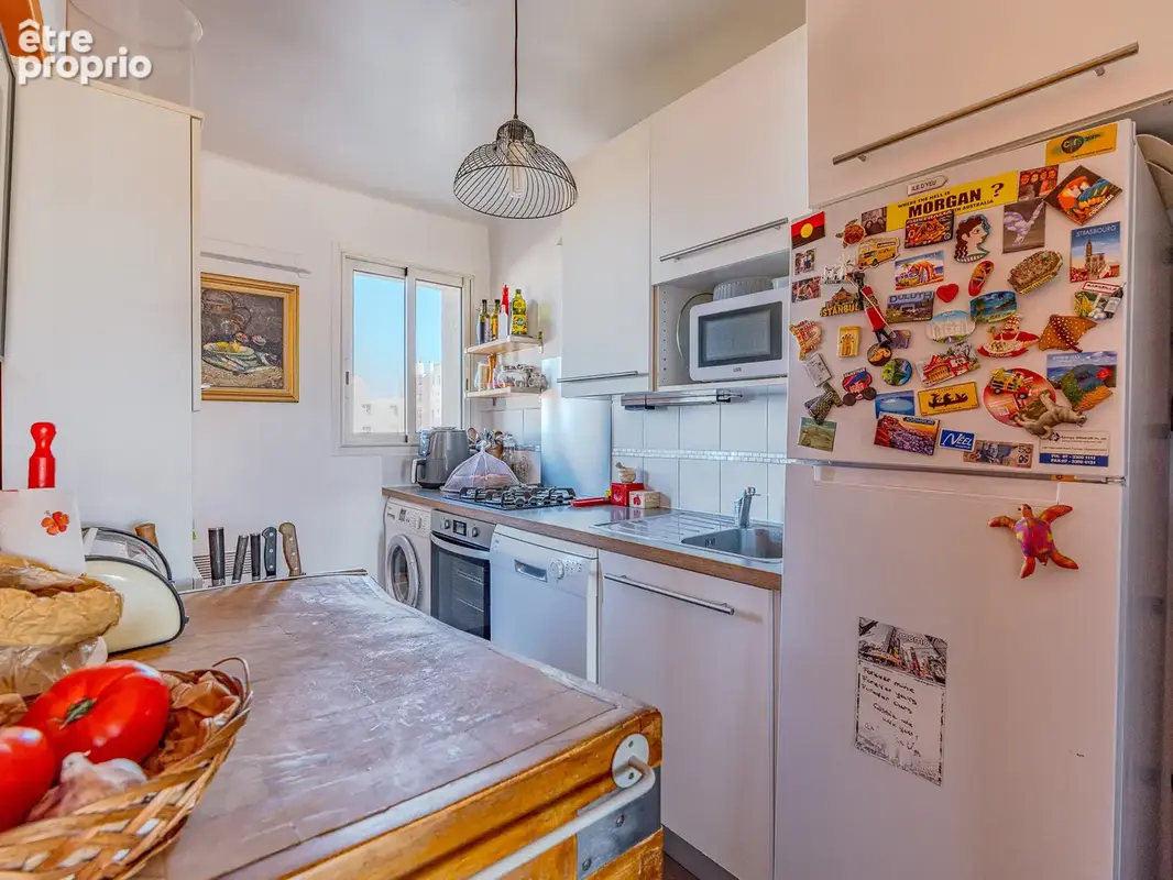 Roucas blanc - t3 68m2 av balcon , vue pano. mer & ntre dame ds res. av.  parkg - photo 8