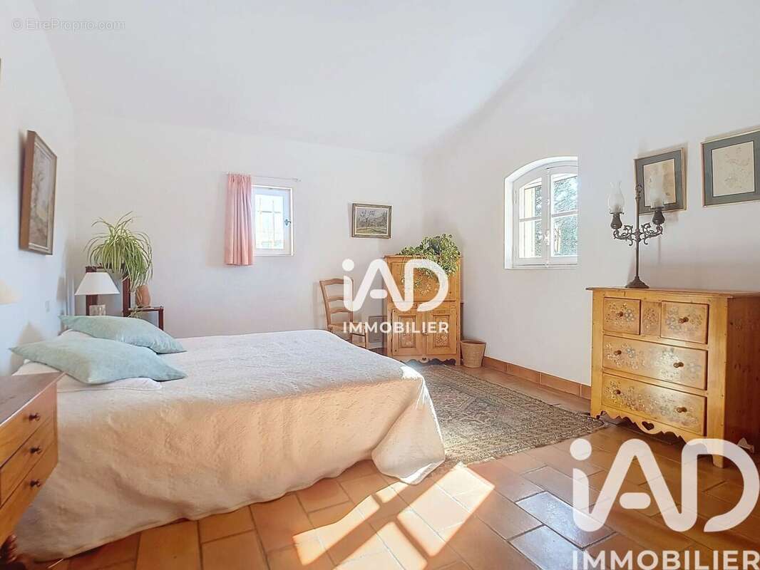 Photo 6 - Maison à TRETS
