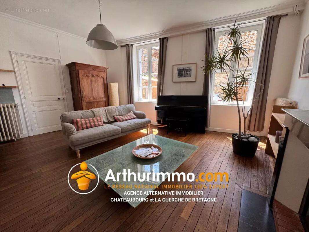 Maison à LA GUERCHE-DE-BRETAGNE