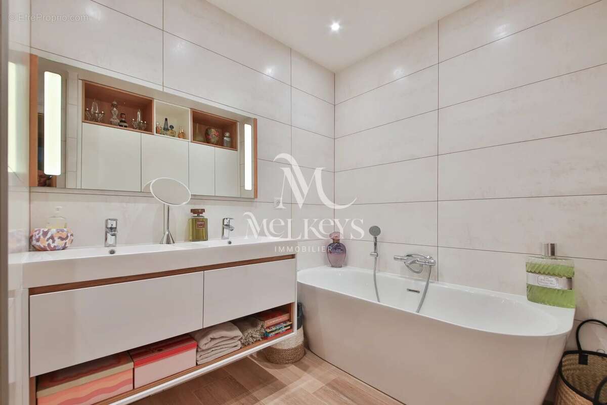 Maison à BOULOGNE-BILLANCOURT