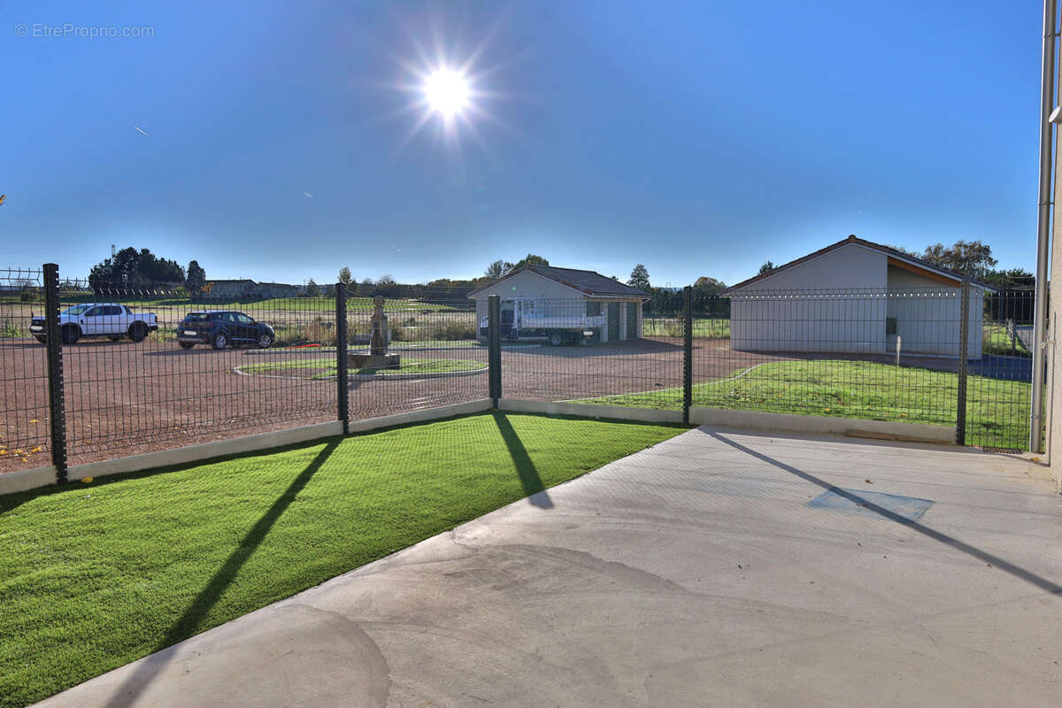 Appartement à PONT-EVEQUE