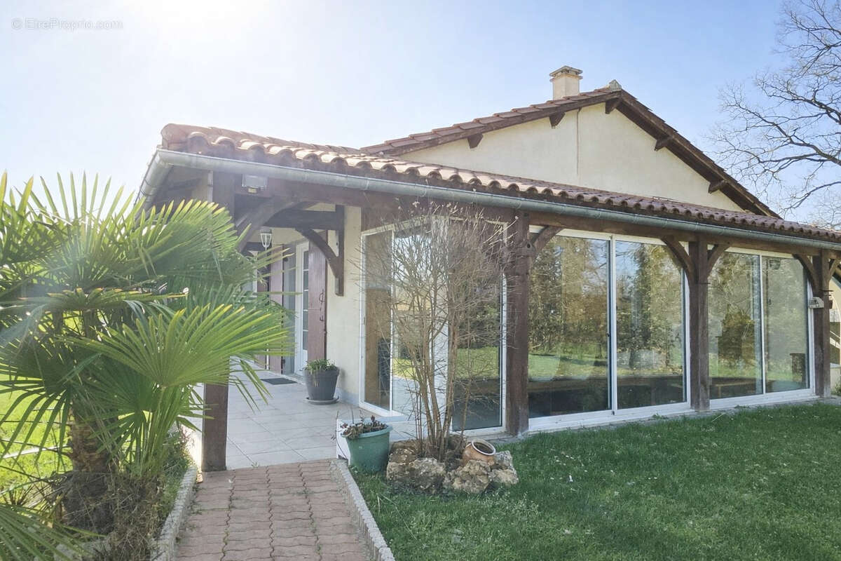 Maison à COURSAC