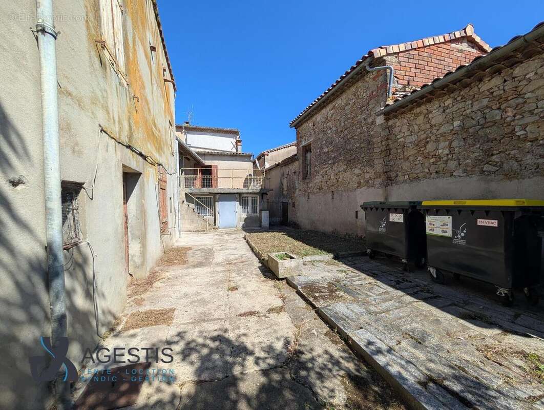   - Maison à SAIX