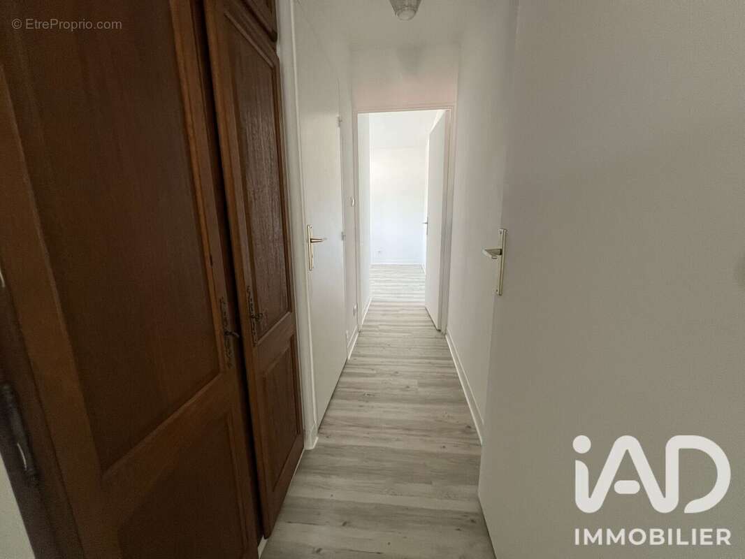 Appartement 51 m² à Lens  - photo 8