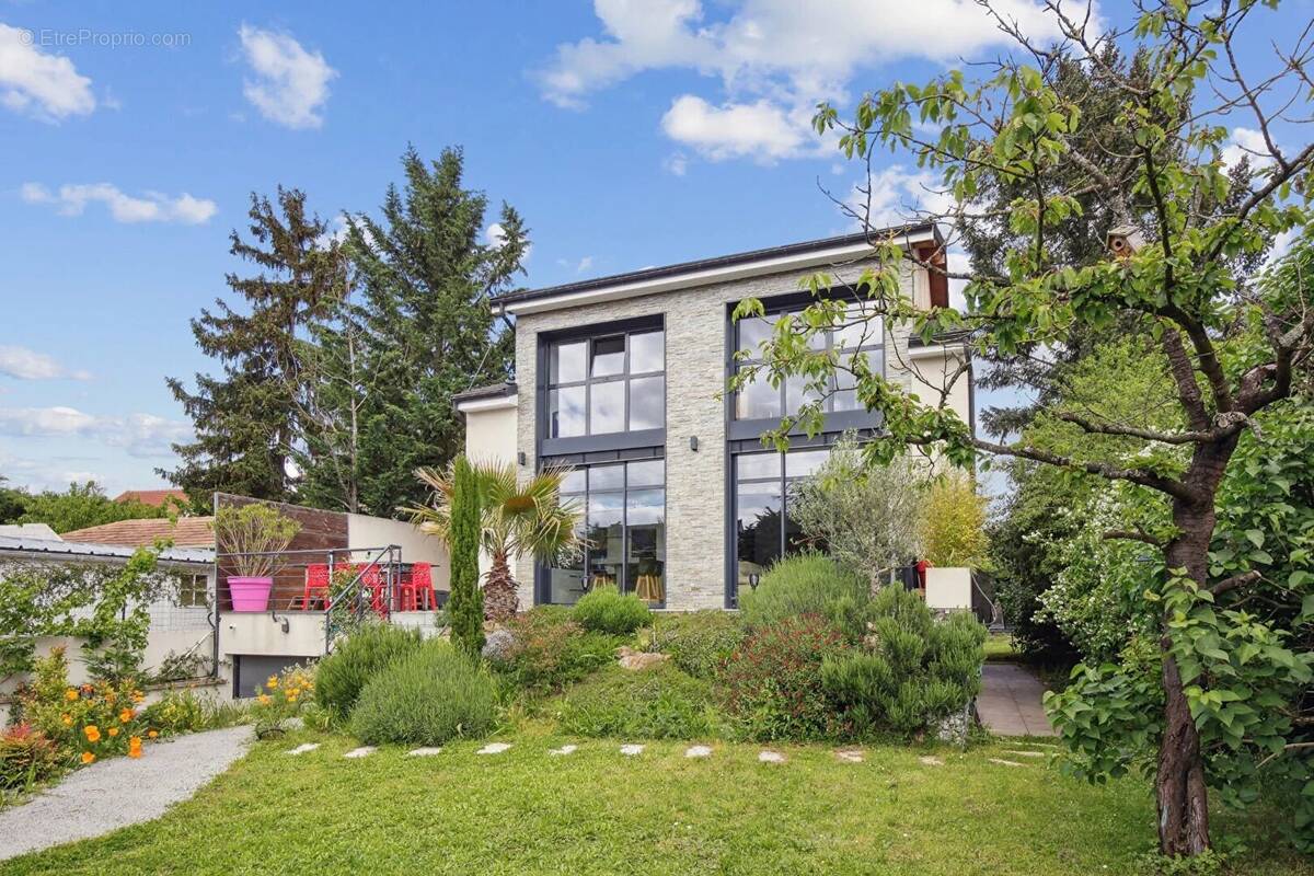 Maison à CROISSY-SUR-SEINE