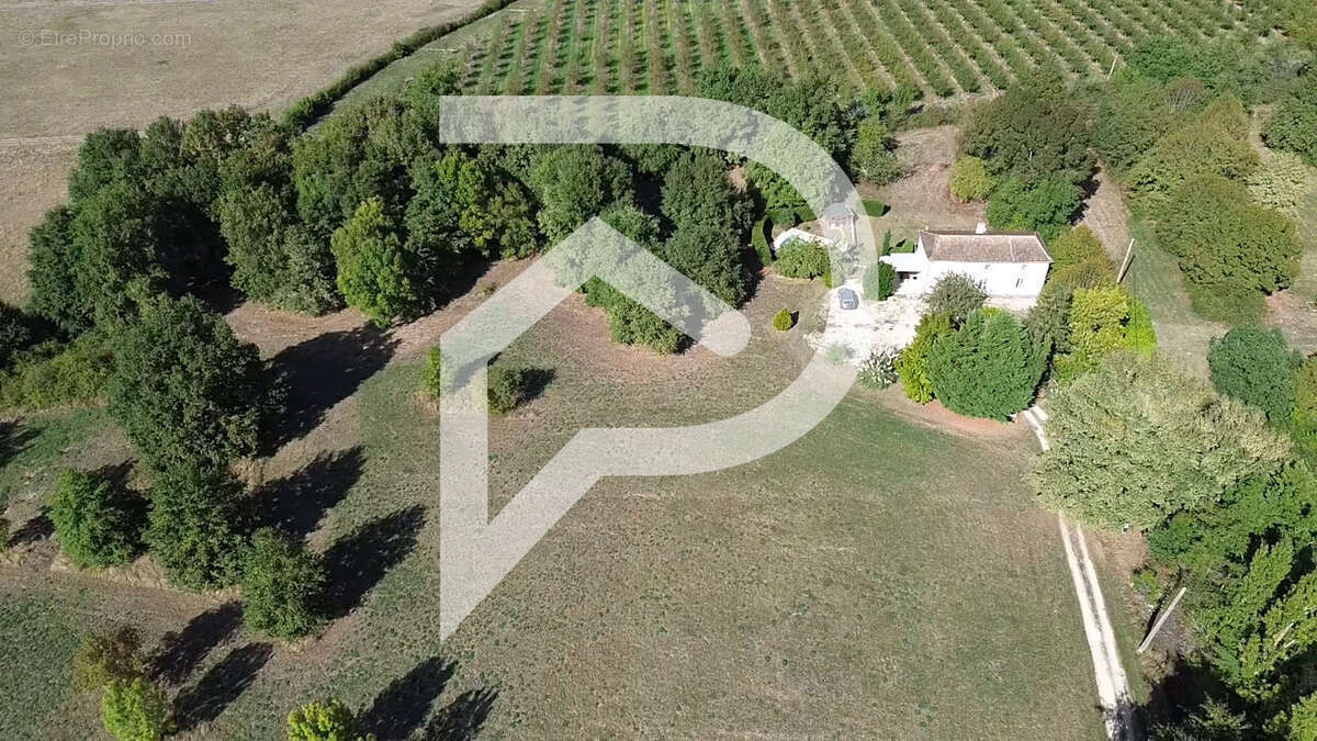 Maison à GAGEAC-ET-ROUILLAC