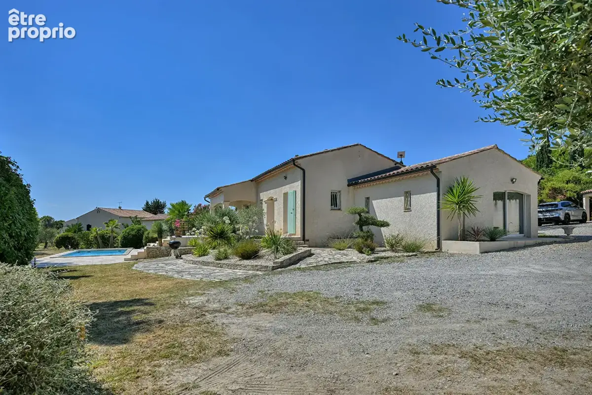 Villa Nages Et Solorgues 5 pièces 113 m2-1628 m2 + garage et piscine - photo 5