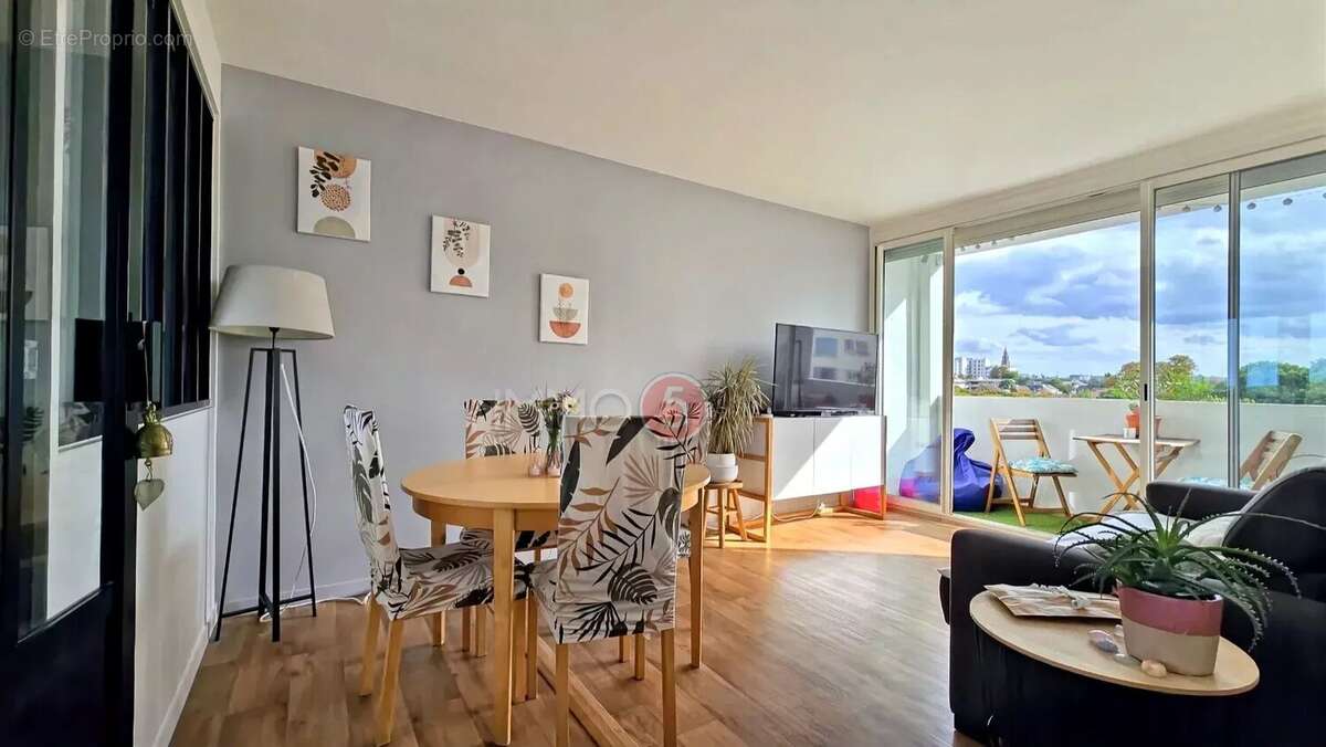 Appartement à LE RAINCY