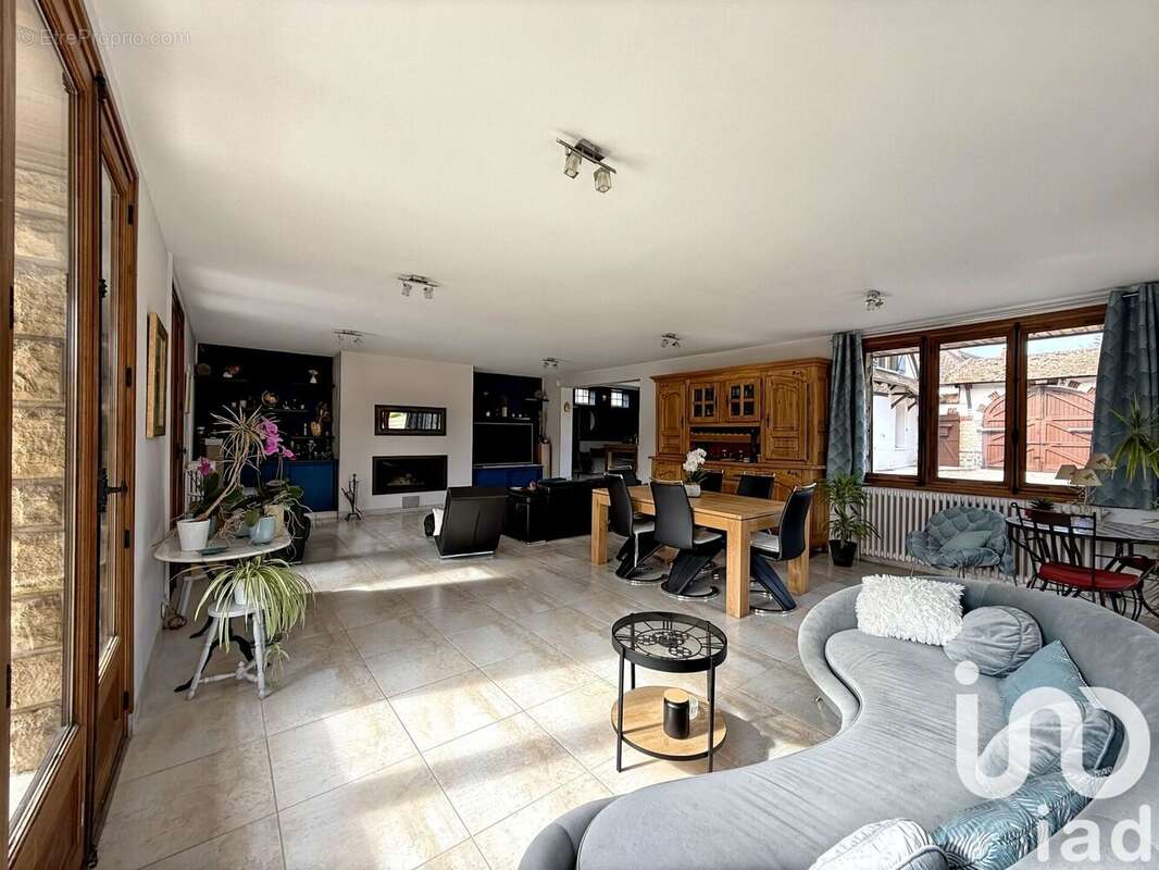 Photo 4 - Maison à LE VAUDREUIL