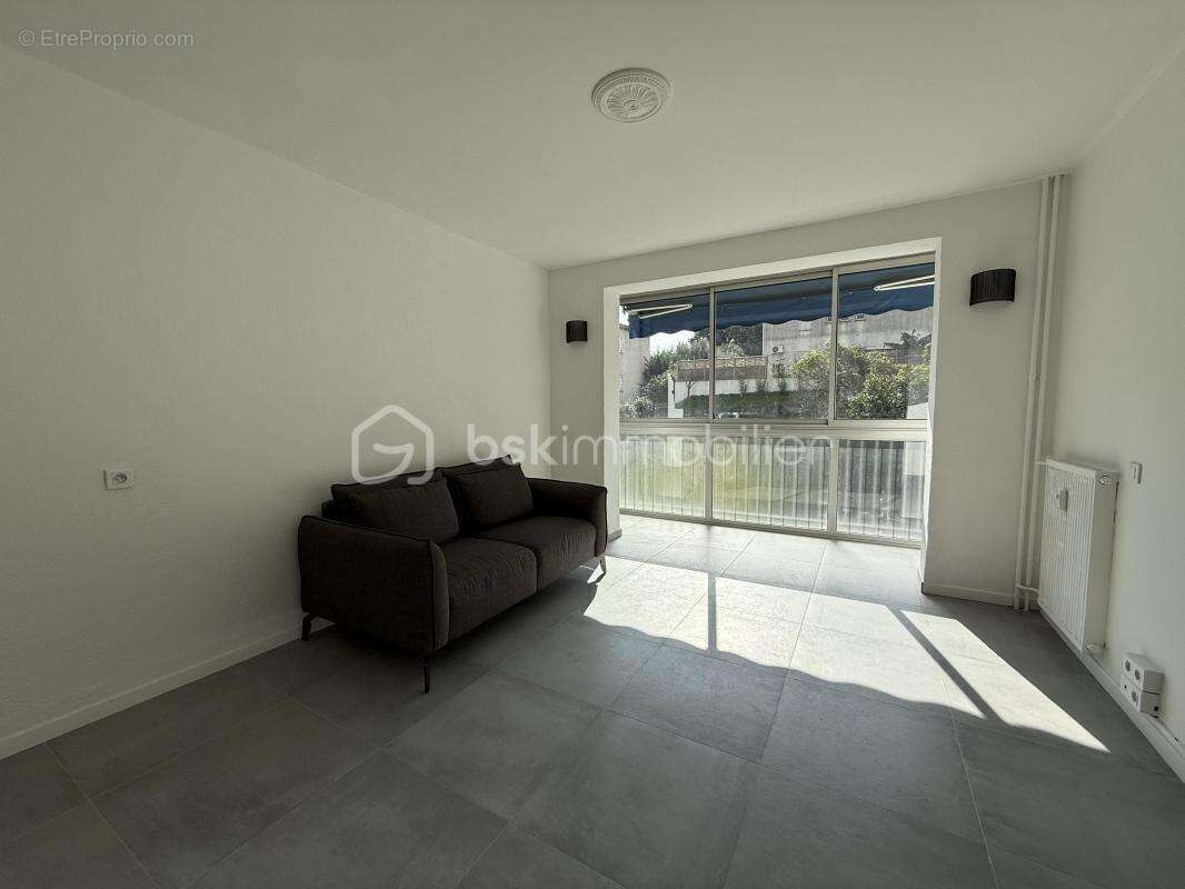 Appartement à MANDELIEU-LA-NAPOULE