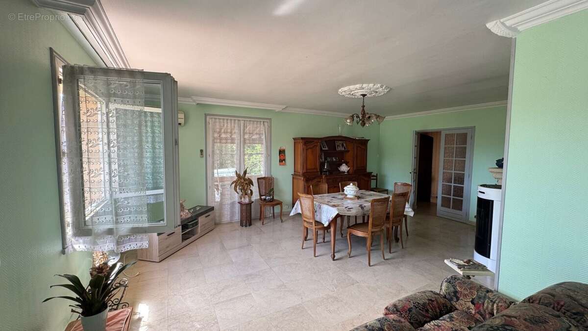 Maison à SUSSARGUES