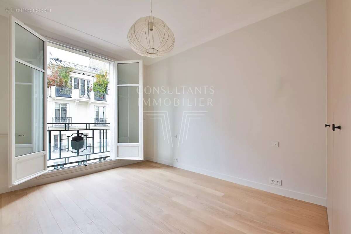 Passy. superbe cinq pièces rénové. - photo 11