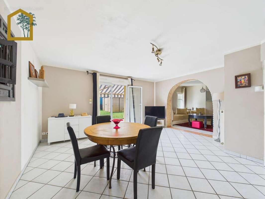 Maison à AUDINCOURT