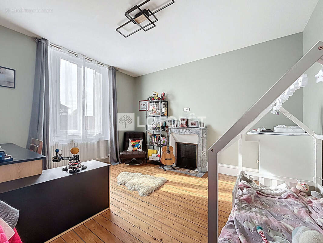 Maison à VILLERS-SUR-LE-ROULE