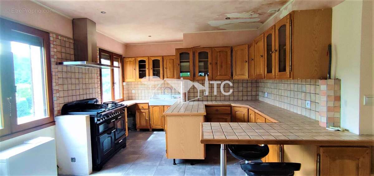 Maison à SAINT-PAUL-LE-JEUNE