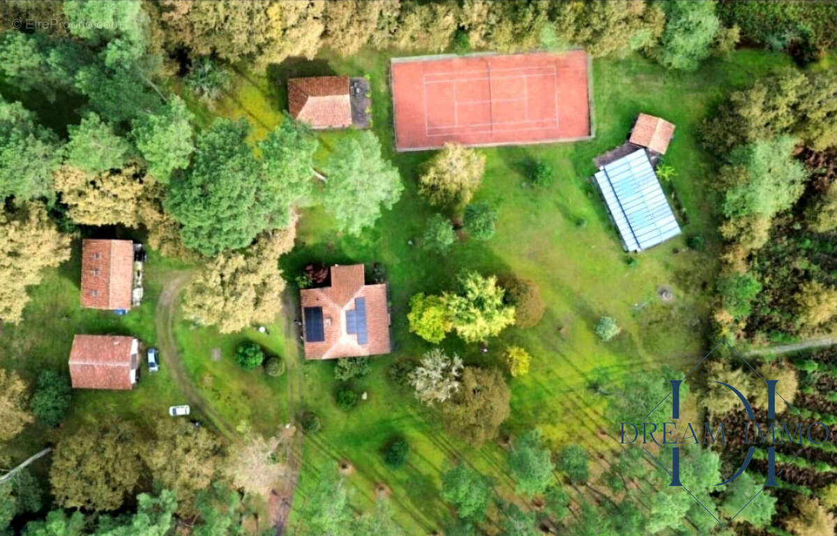 Maison à RION-DES-LANDES