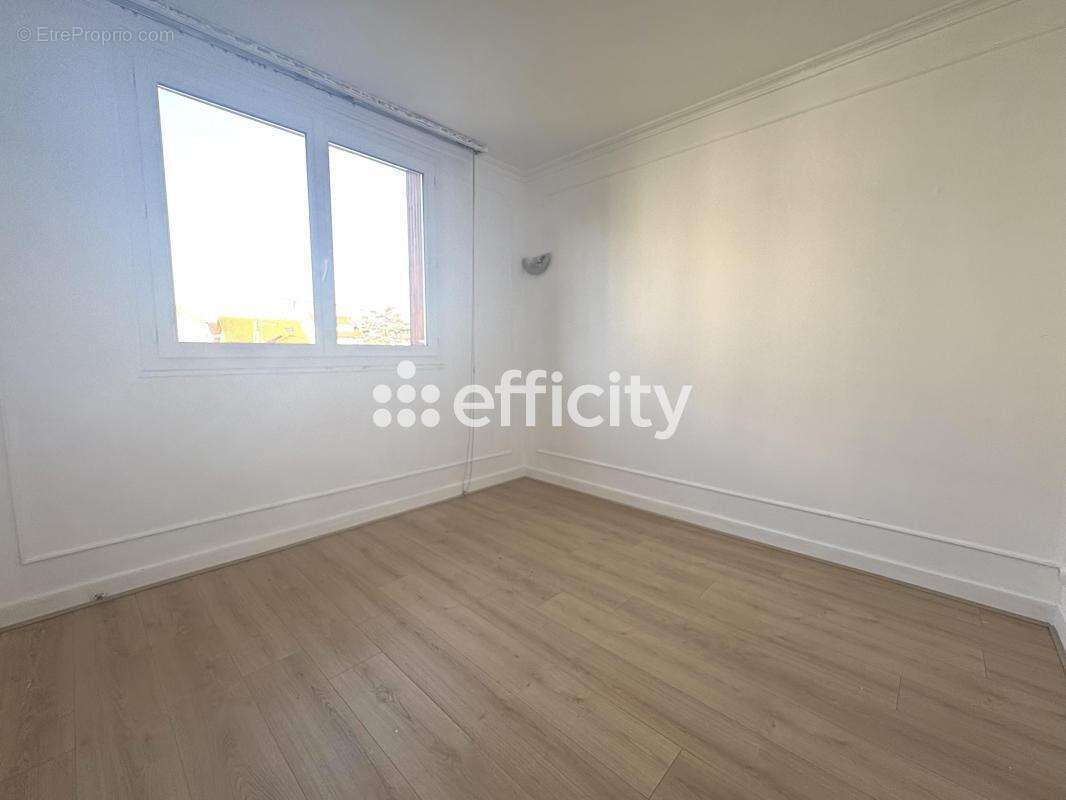 Appartement à ENGHIEN-LES-BAINS