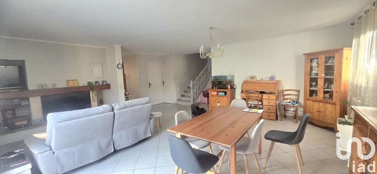 Photo 4 - Maison à MONTBAZIN