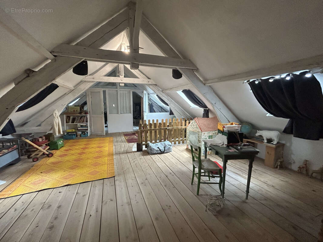 Maison en pierre avec jardin clos   Plus de 210 m2 habitables   Fort potentiel - 46350 PAYRAC - photo 18