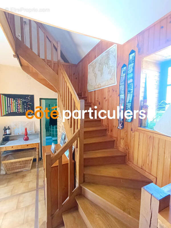 Maison à BEAUMONT-LA-RONCE