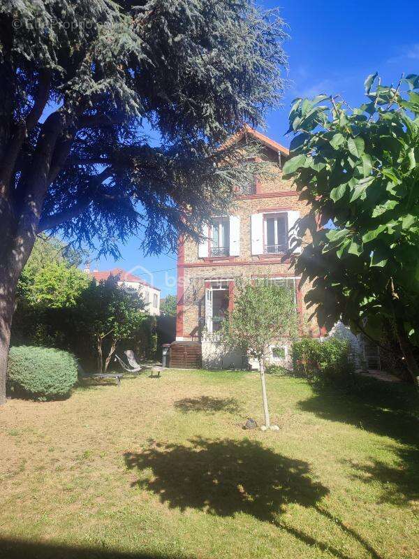 Maison à VILLEMOMBLE