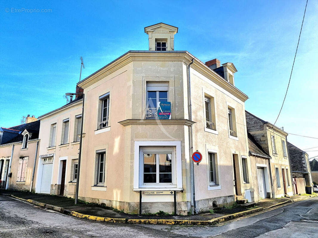 Appartement à CHATEAUNEUF-SUR-SARTHE