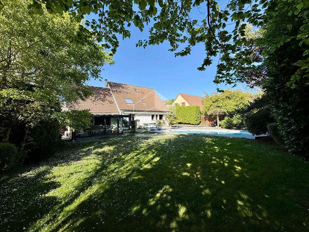 Maison à NOISY-LE-ROI