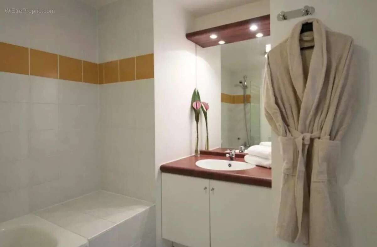 Appartement à PARIS-15E