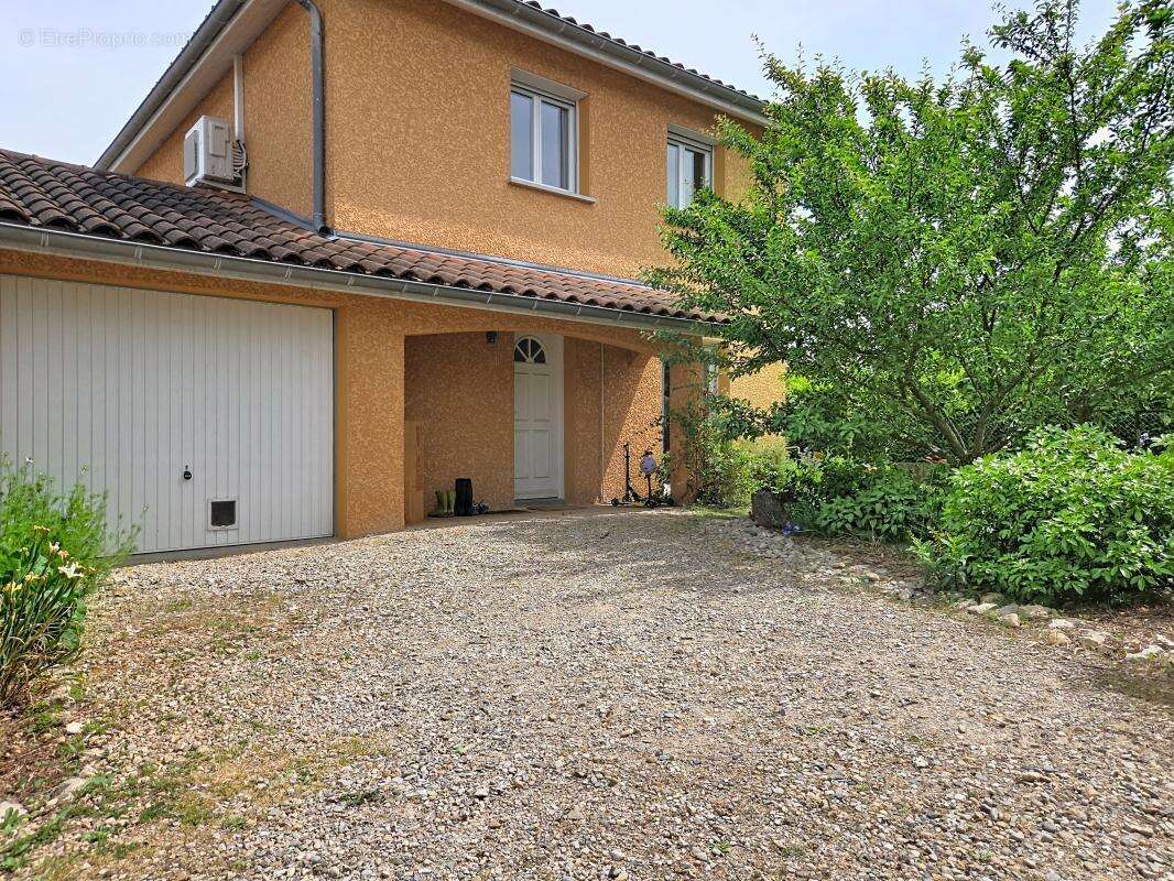 Maison - 4 Chambres - Jardin - Terrasse - Garage - Proche commodités - photo 30