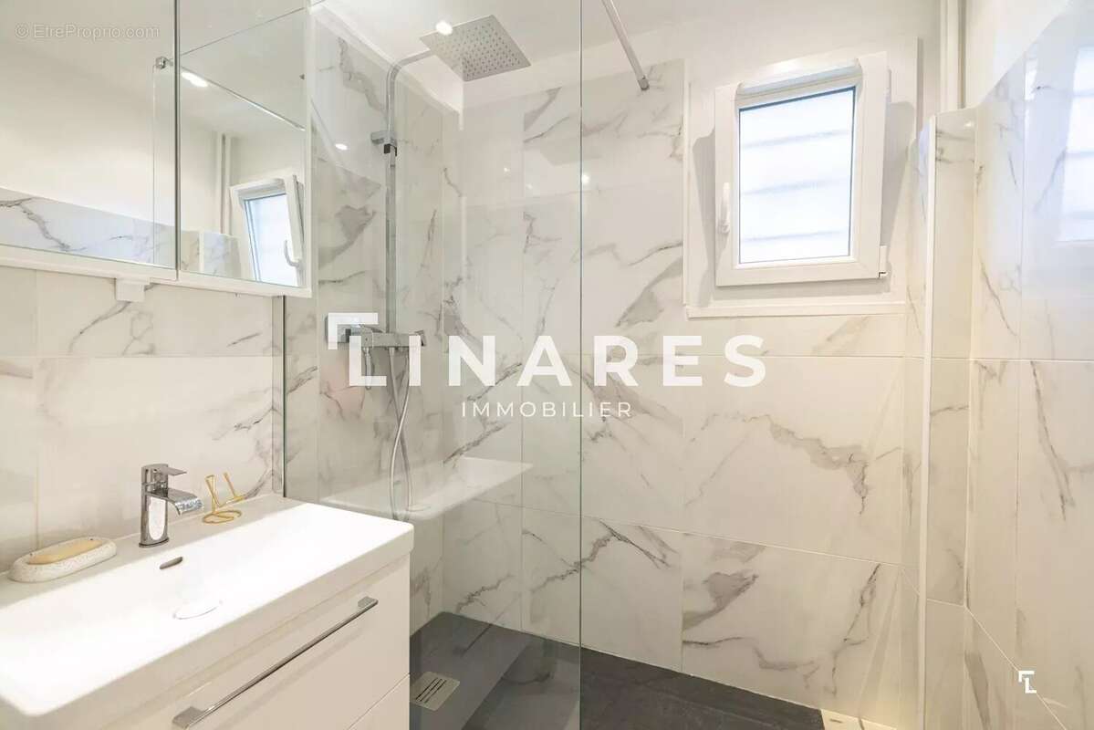 LA LINEA - Appartement T3 de 73m2 - Loggia - Terrasse - 13012 - photo 7