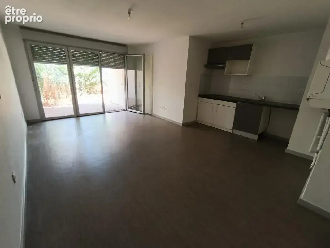 Appartement t2 en rez de jardin - photo 2
