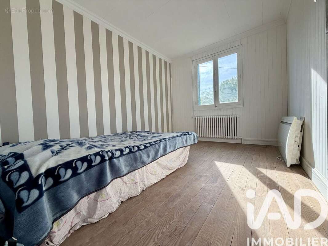 Maison 92 m² à Yermenonville  - photo 5