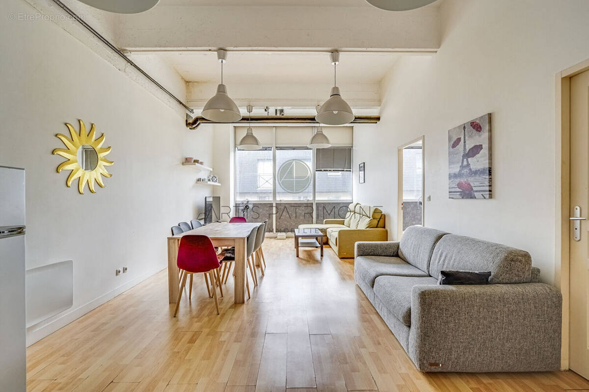 Appartement à LES LILAS