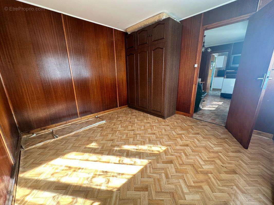 Terrain à CHATILLON