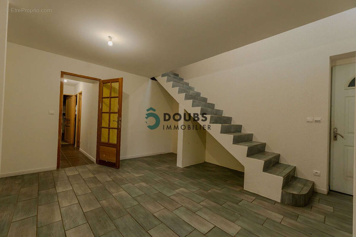 Maison à LORAY