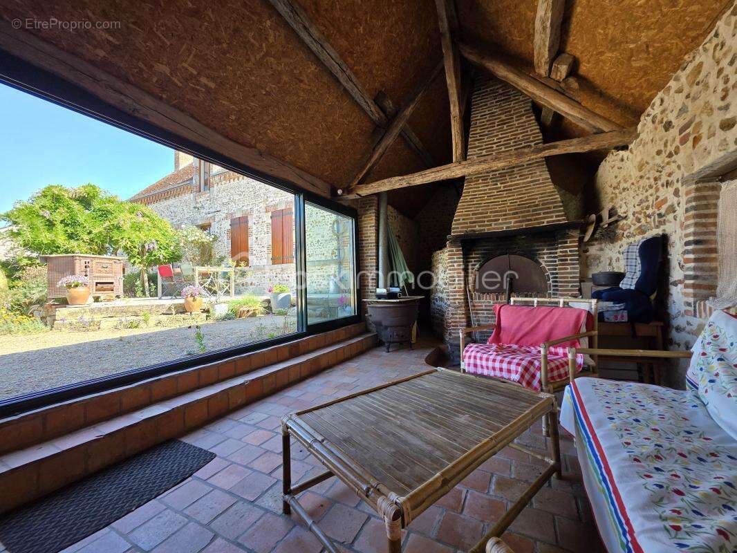 Propriété d'exception de 240m² 8 pièces - photo 13