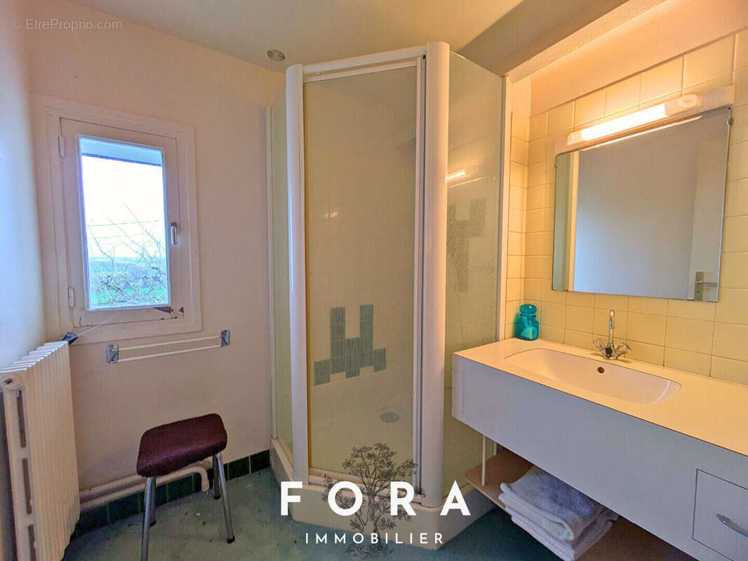 Maison à CONDE-SUR-NOIREAU