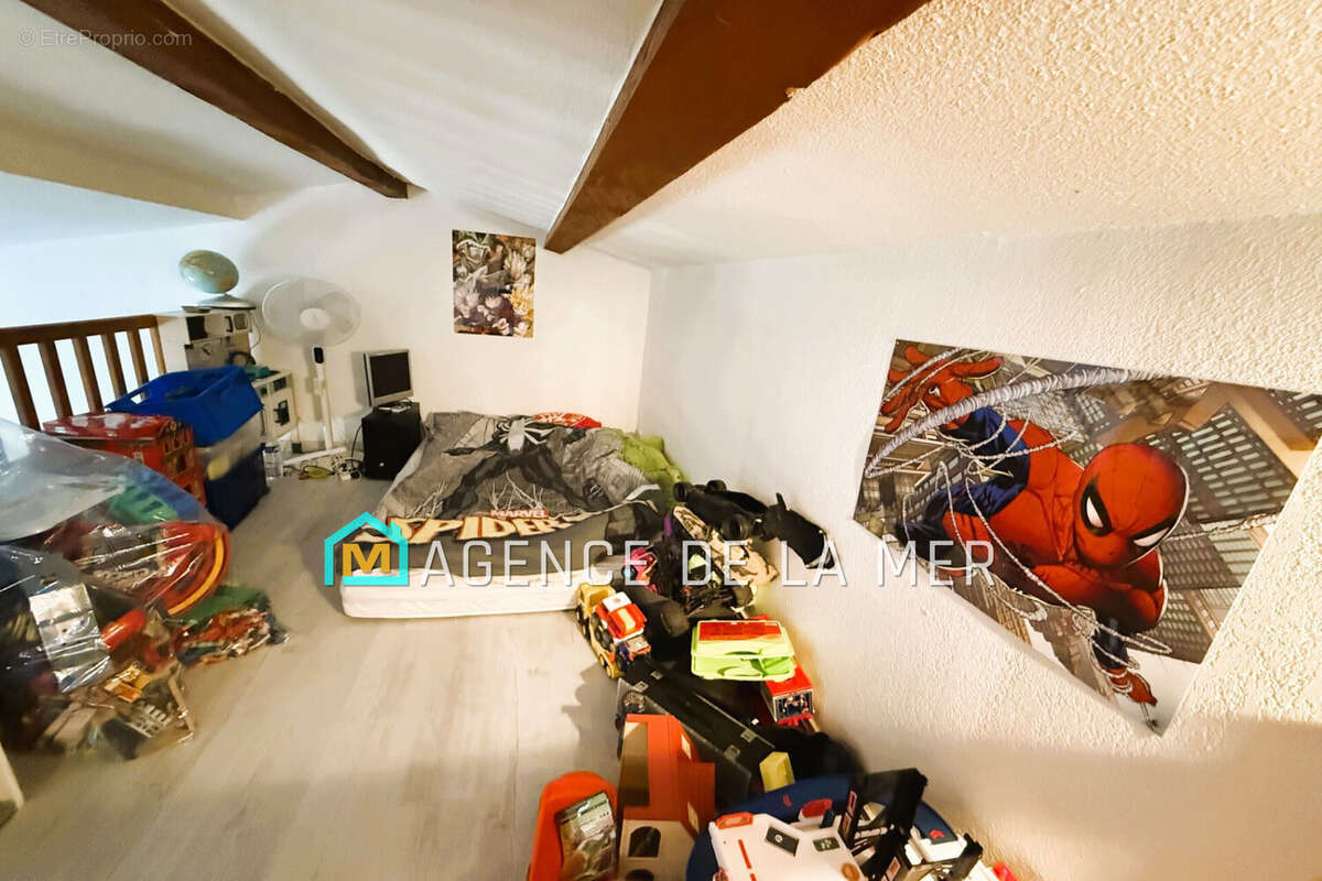 Maison à MANDELIEU-LA-NAPOULE