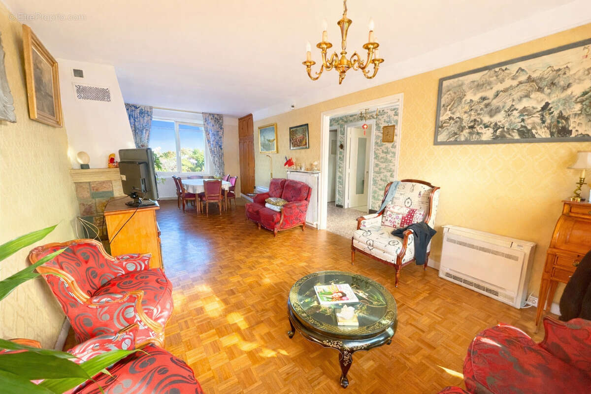 Maison à NEUILLY-PLAISANCE