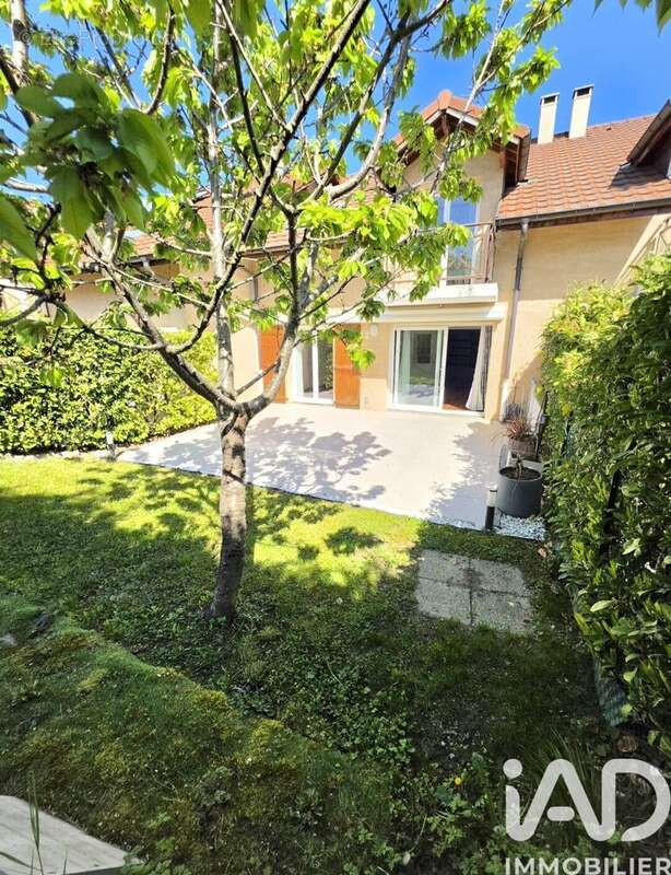 Photo 2 - Maison à ARCHAMPS