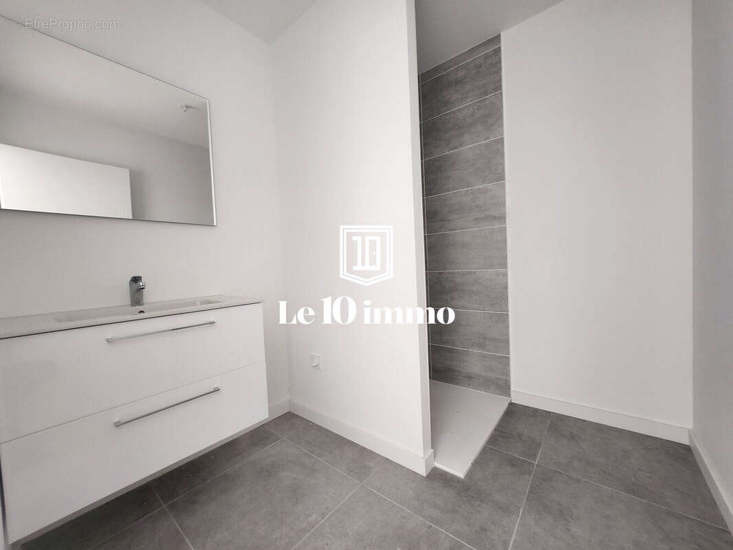 Maison 112 m² à Le May-Sur-Evre  - photo 9
