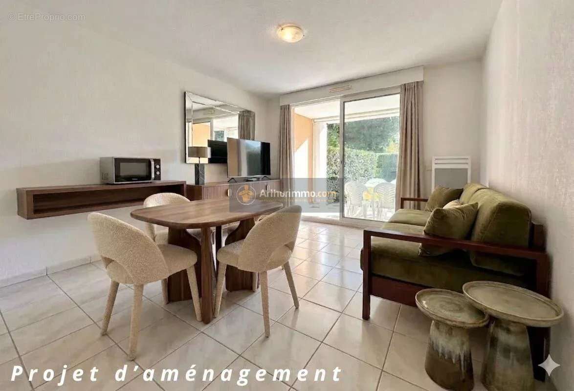Appartement à FREJUS