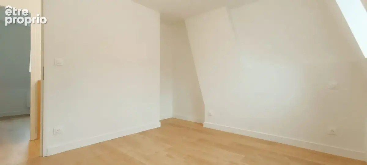 Maison 5 pièces 80 m² à vendre à Croix (59170) - photo 8