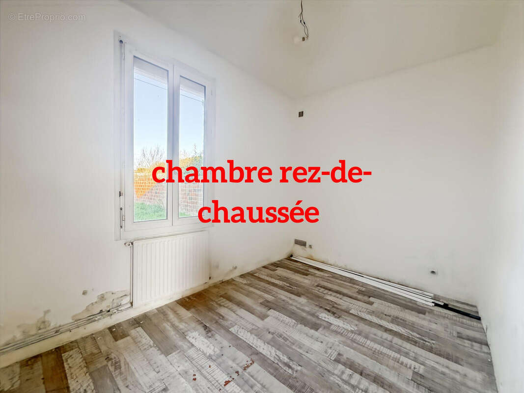 Maison à GREGES